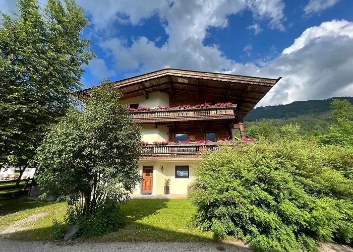 Apartment Gamsbock Panorama View Balkon, Gartensauna, Garten, Grillplatz *