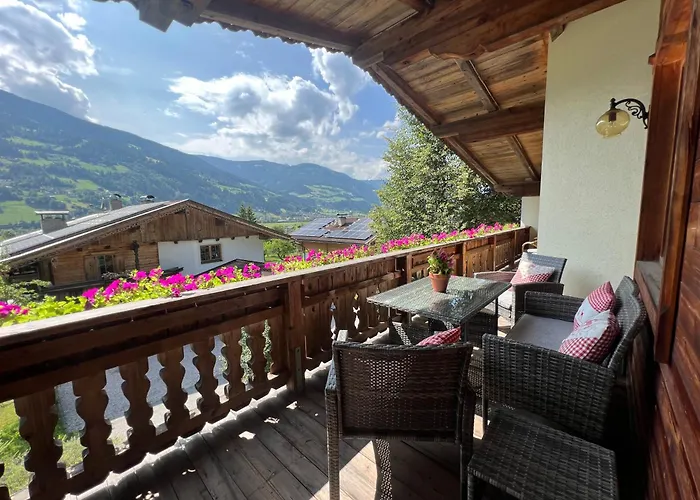 Apartment Gamsbock Panorama View Balkon, Gartensauna, Garten, Grillplatz *